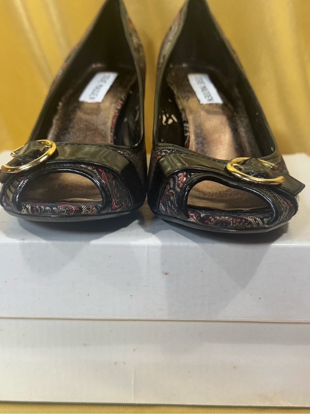 NIB Vintage Steve Madden Leilani Paisley Peep-Toe Pumps Size 7.5 - Picture 3 of 13
